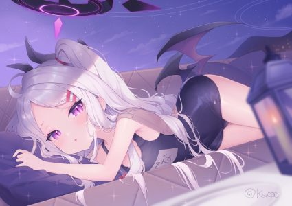 二色鯉,日奈,空崎ヒナ,蔚蓝档案,呆毛,恶魔娘,发饰,光晕,灯笼,长发,视线正对,横臥,紫色眼,死库水,天空,single,泳装,白发,翅膀